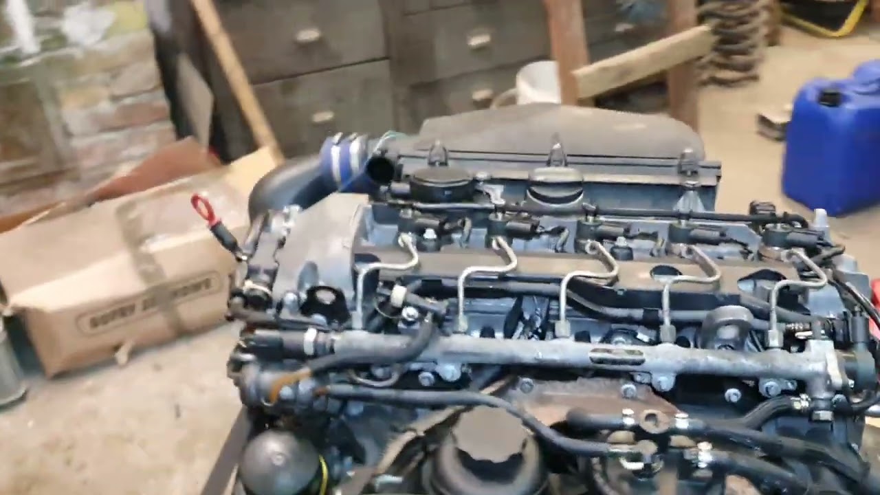 Mercedes G 2.7cdi engine fired on pallet before swap
