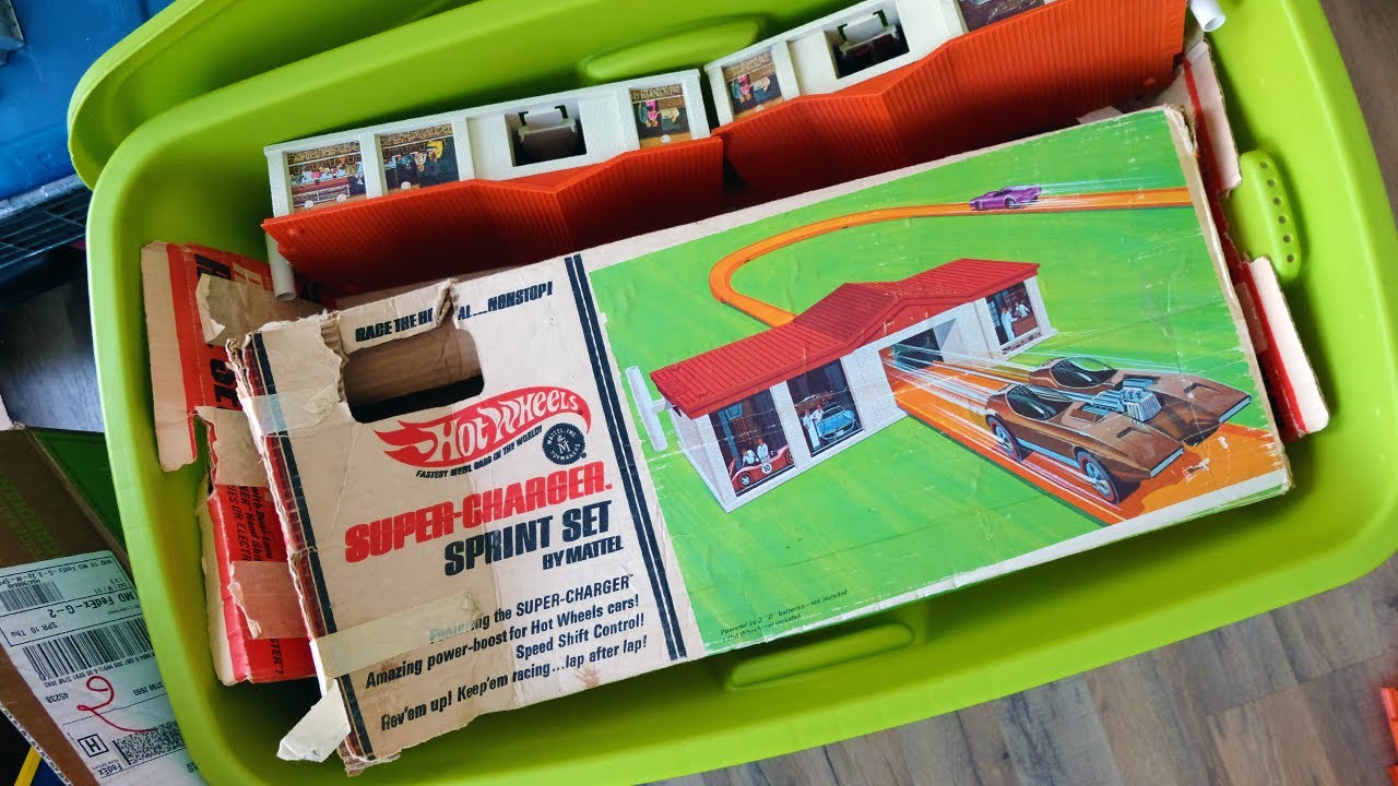 I Bought a Giant Hot Wheels Redline Track Mystery Box - Redline Track, Boxes, Accessories and More!