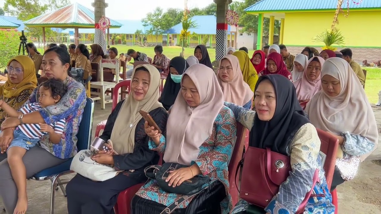 Serah Terima Jabatan dan Pisah Sambut Kepala SMPN 1 Uepai