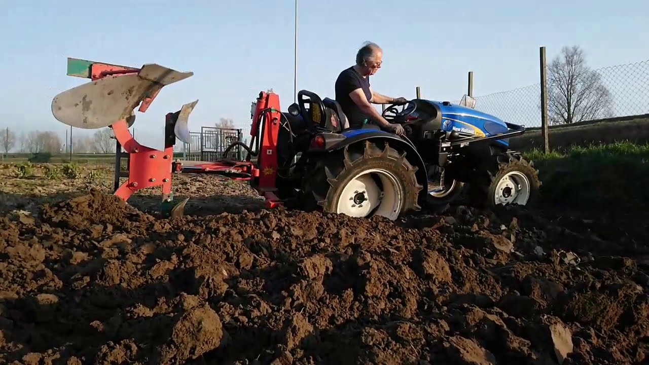 Aratura con New Holland T3030