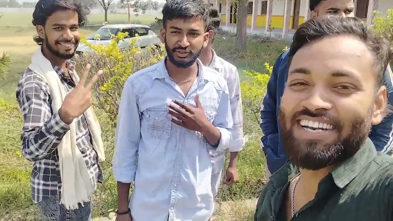 Aj Aaj hamara college tha gaye the college aurper practical bhai log ke sath masti 😀🫶#minivlog#vlog