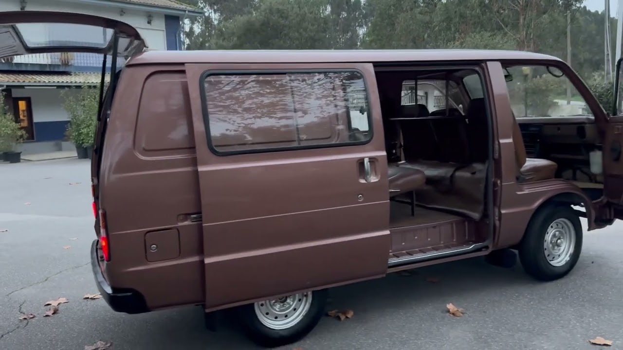 Toyota Hiace LH 20  Year:1981 For sale:9950&euro;.  Located in Portugal