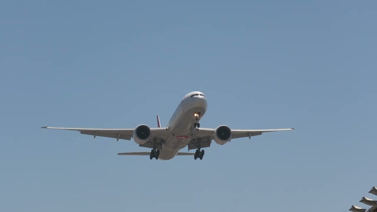 Turkish Airlines - Boeing 777-300ER [TC-JJT] Landing at Los Angeles (KLAX)