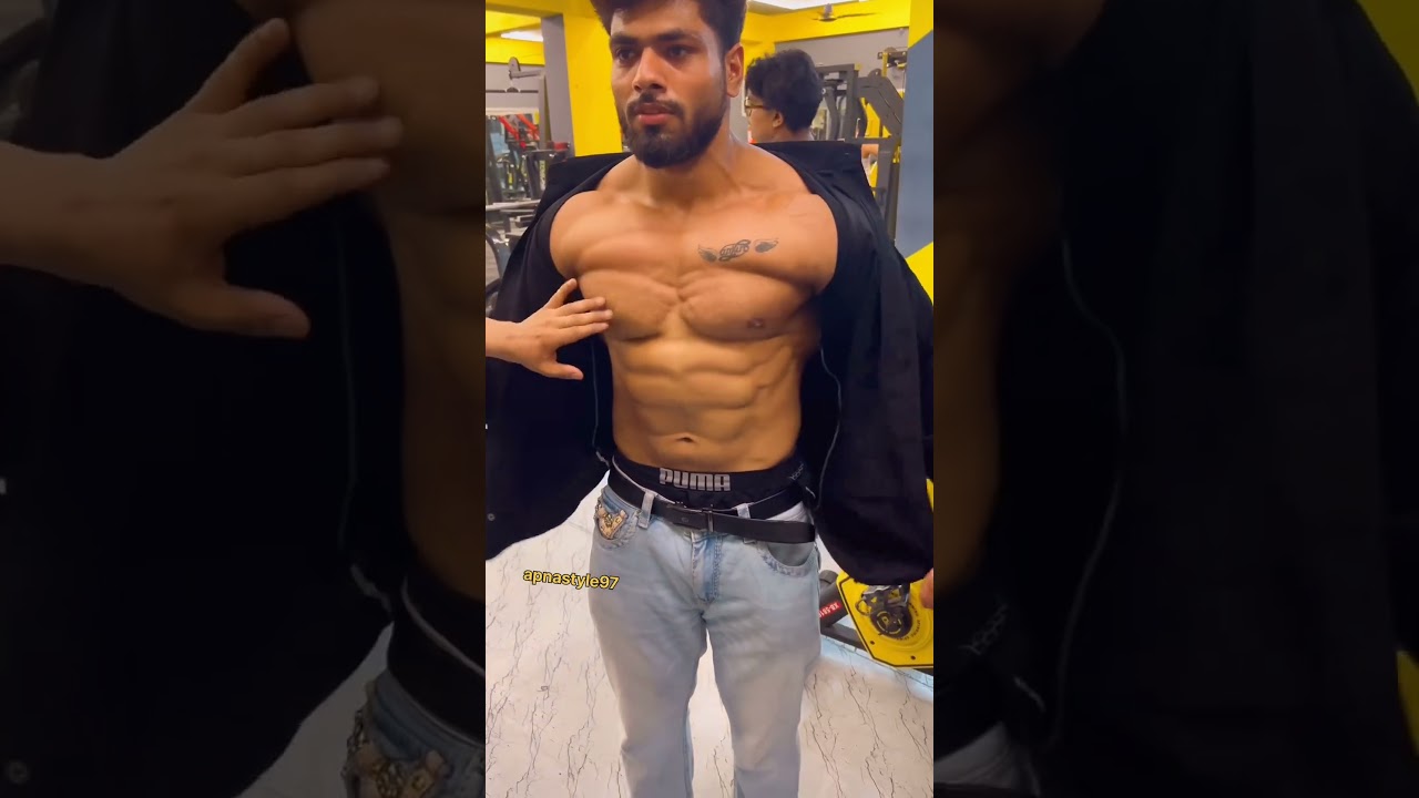 Indian Bodybuilder flexing #shorts