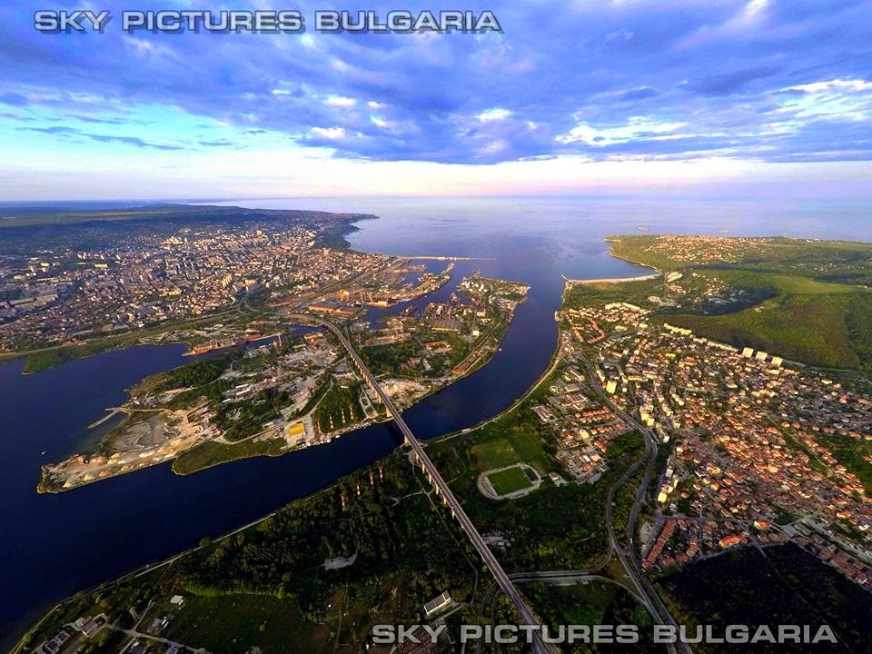 България от високо-Bulgaria from above-Варна погледната от дрон