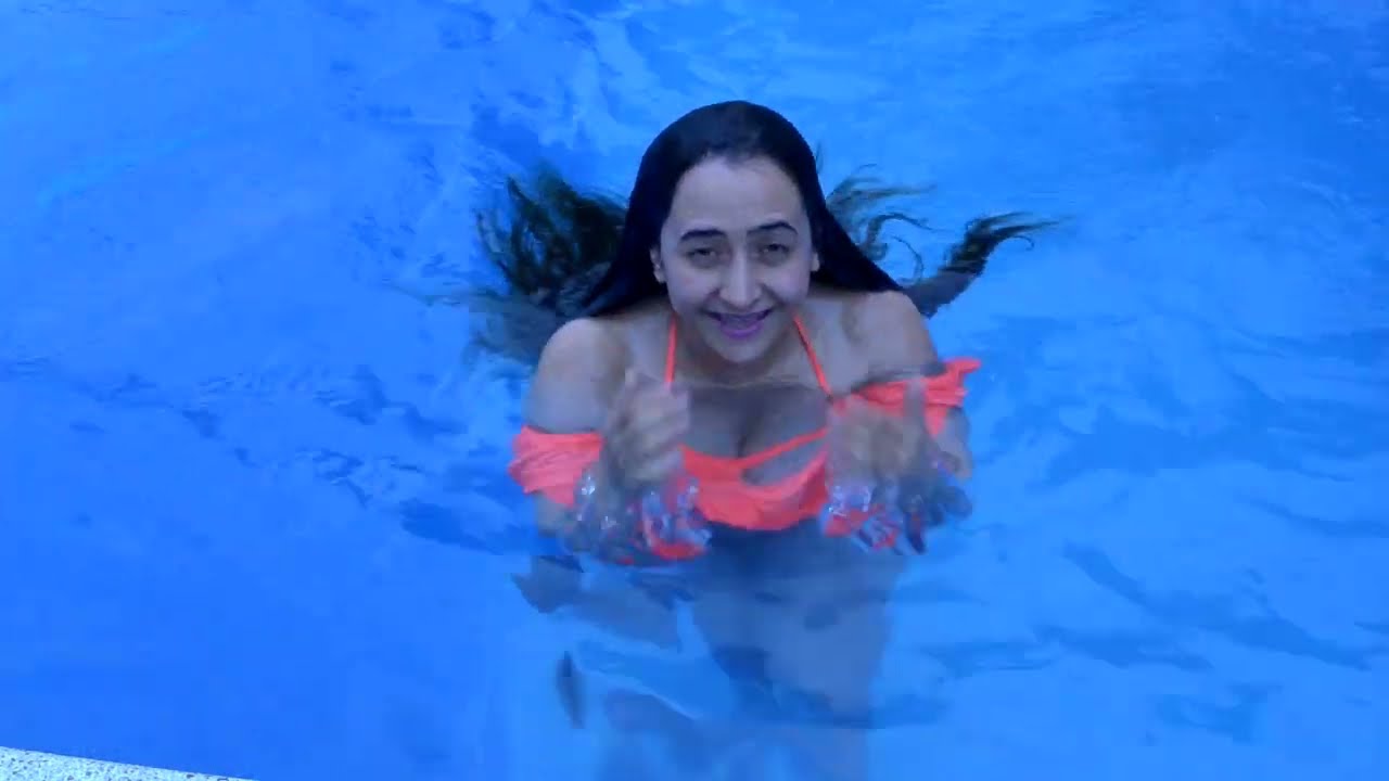 A bright beauty underwater
