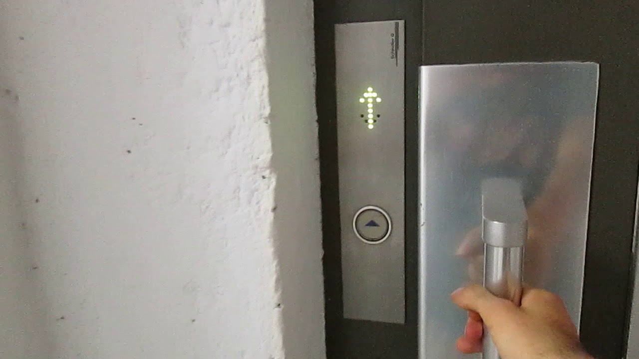 Lift Schindler @ Via Nassa 62, Lugano Switzerland