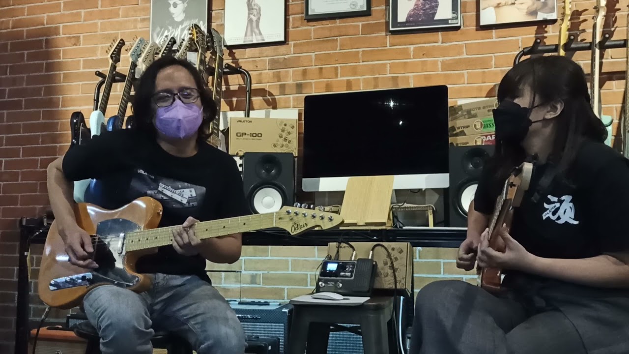 Stevie Wonder - Isn't She Lovely (Ginda Bestari and Nathania Jualim Guitar Jam)