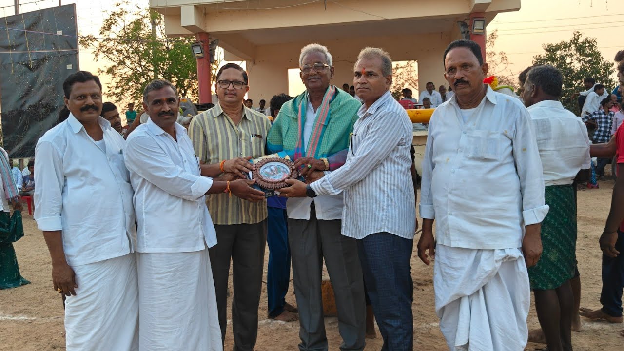 ఆకుల గణపవరం 2పళ్ళు 11వ యర్రం. రాజశేఖర్, యస్వంత్ గారు దొండపాడు గ్రామం పల్నాడు జిల్లా..