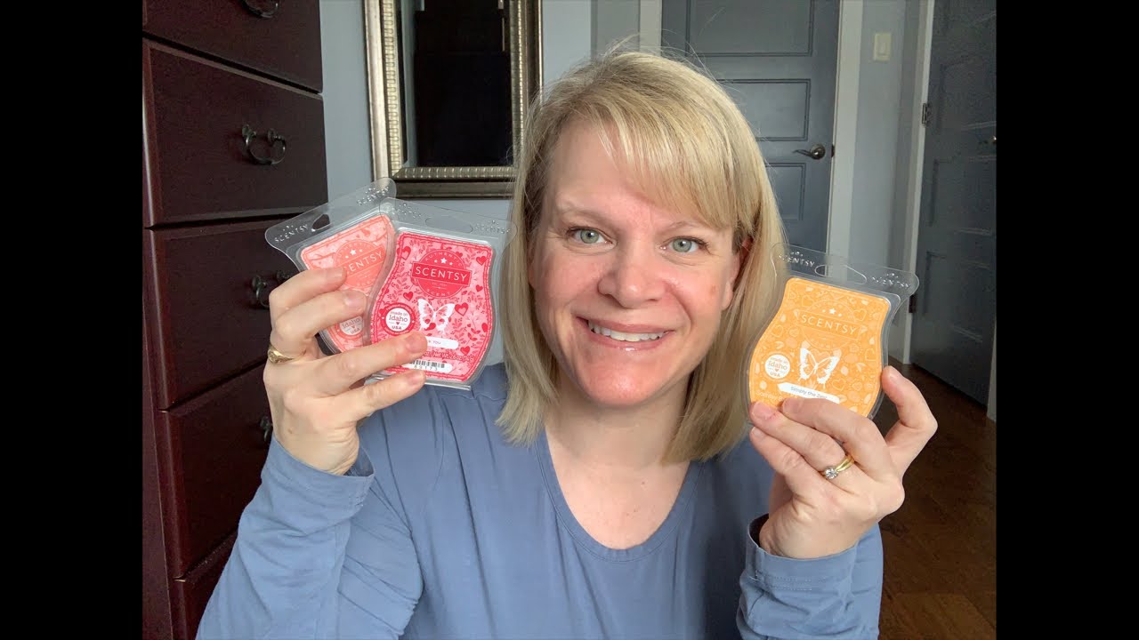 Small Scentsy Haul with Valentines Day First Sniffs - Wax Chat LIVE #20