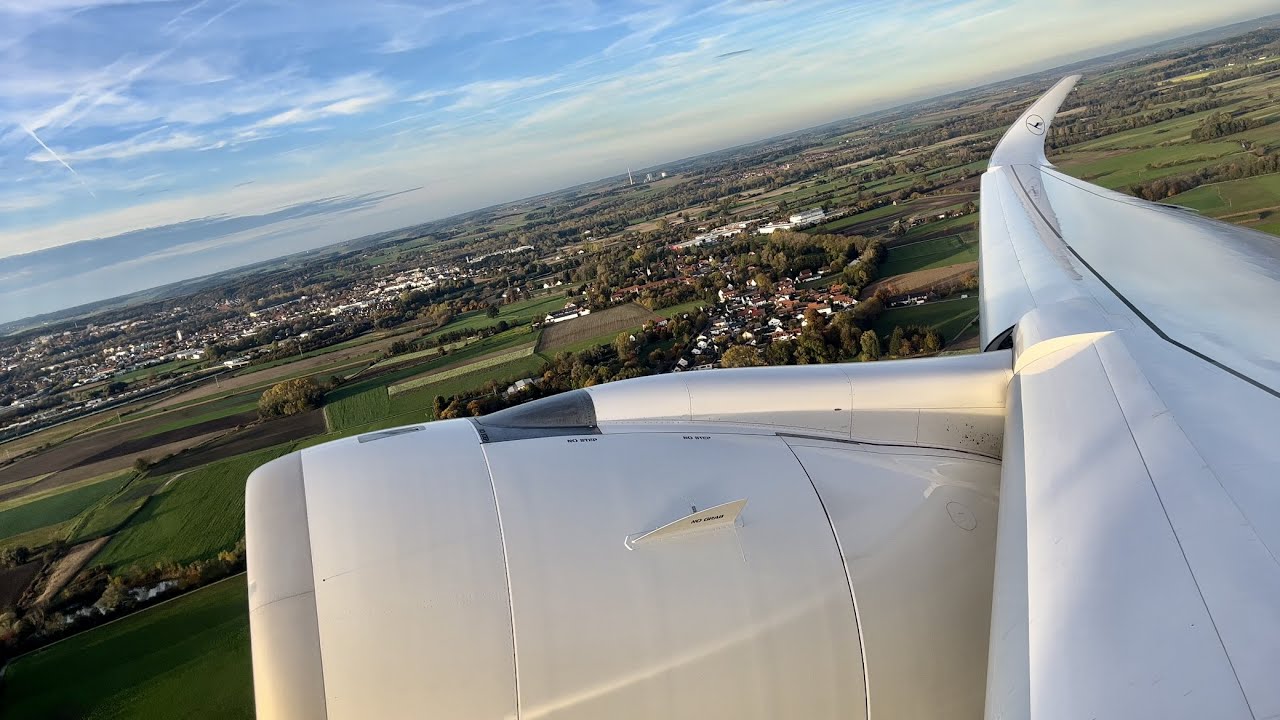 Lufthansa Airbus A350-900 Late Afternoon Sunset Takeoff from Munich Airport | MUC-YUL