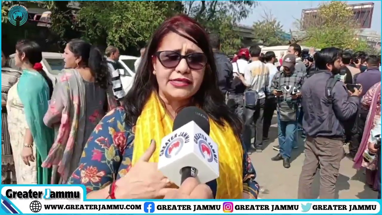 BJP Mahila Morcha held Protest Against Indian Youth Congress who disrupted *India AI Impact Summit*.
