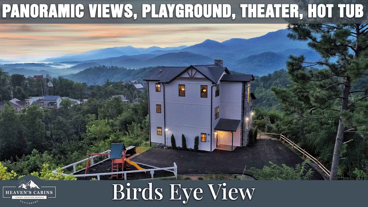 PANORAMIC SMOKY MOUNTAIN VIEWS | Take a look inside this gorgeous 4 bedroom cabin in Gatlinburg TN