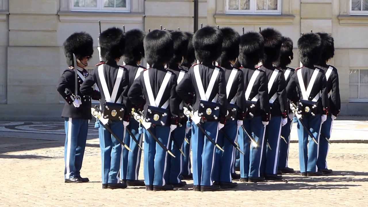 AIDA Cara Landausflug Kopenhagen Schloss Amalienborg Wachablösung
