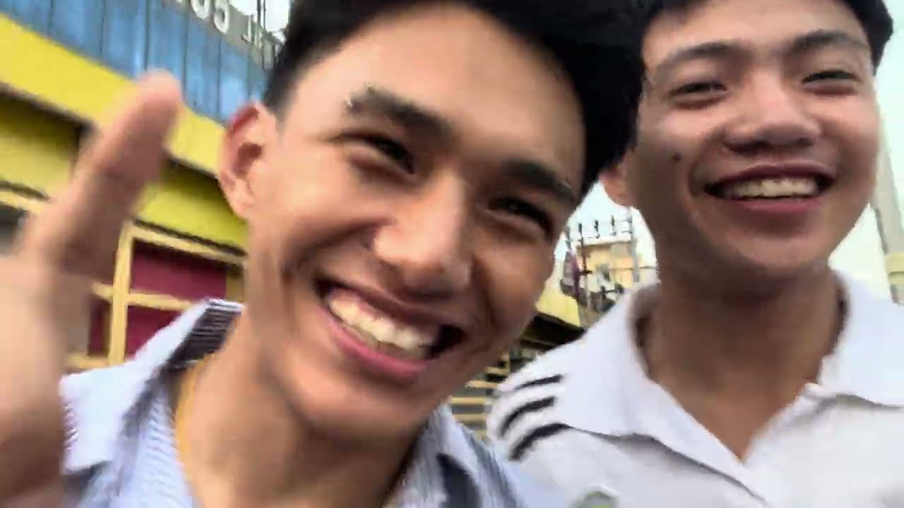 Ugyen finally ran away from guwahati.Don't worry we won't miss you much lol/#viralvideo #vlog #vlogs