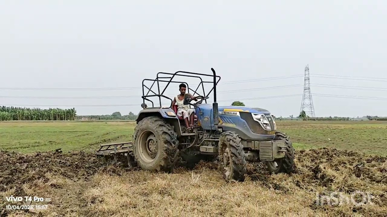 Sonalika tracktar video # sonalika tiger 4wd loaded trolley performance # Mud pulling the trolley