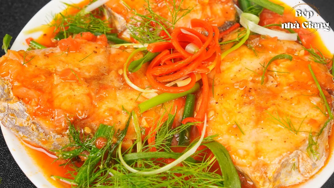 C&Aacute; THU CHI&Ecirc;N SỐT C&Agrave; si&ecirc;u bắt cơm. C&aacute; Thu chắc thịt, sốt đậm đ&agrave;m, C&Aacute; KH&Ocirc;NG TANH