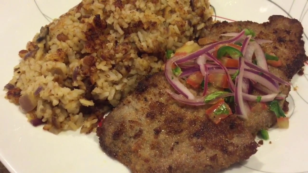 Tacu tacu de frejoles con bisteck apanado... delicioso!
