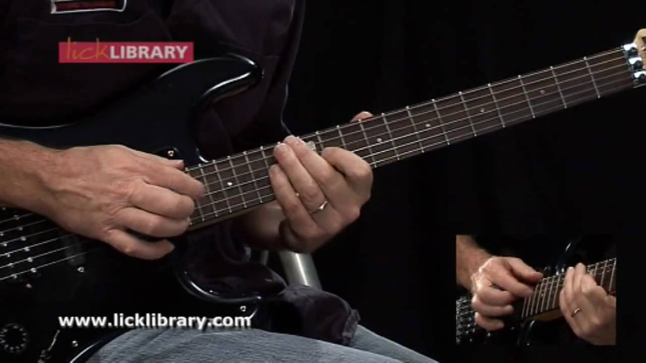 Flying High Again - Guitar Solo - Slow & Close Up - www.licklibrary.com