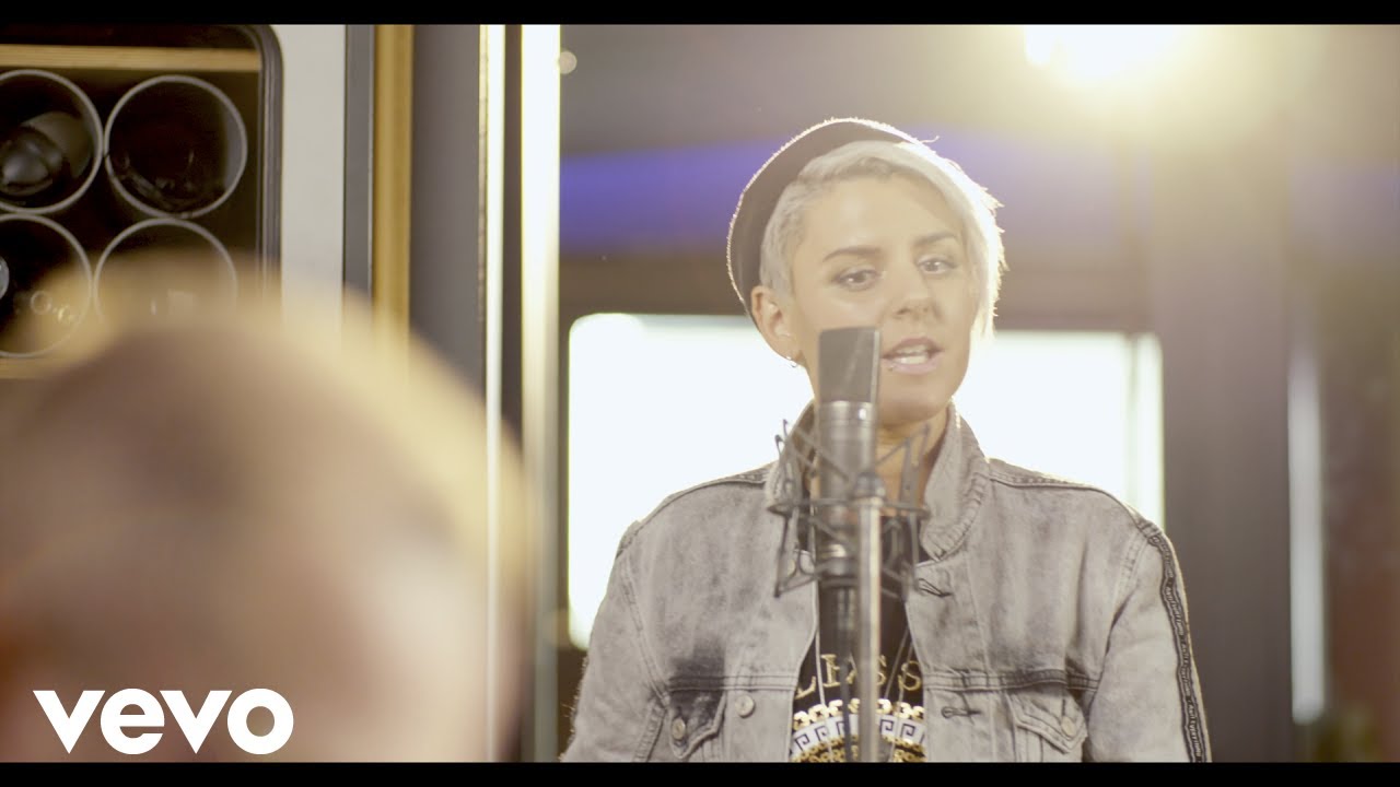 Richard Durand, Christina Novelli - The Air I Breathe