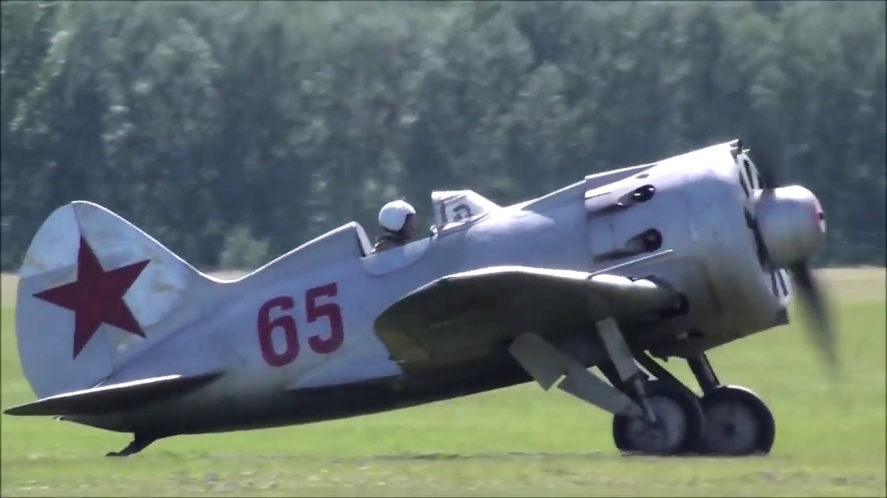 Polikarpov I-16 at Novosibirsk-Mochishe Airshow in 2011