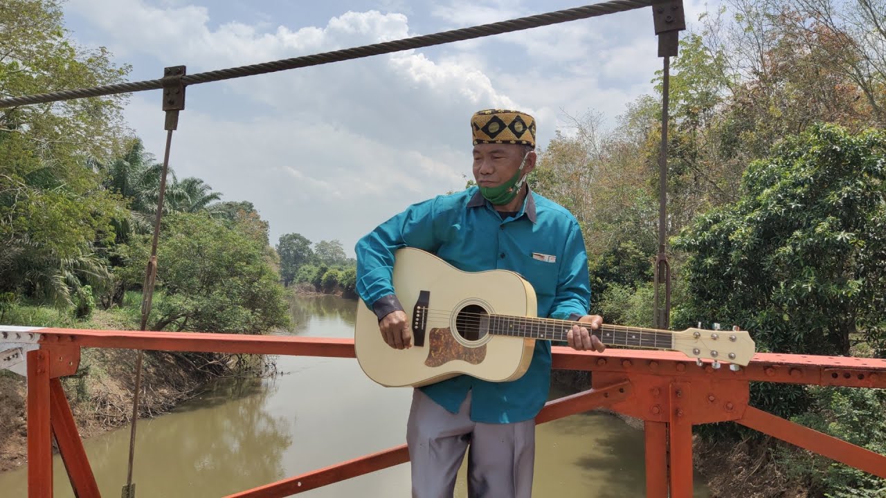 TANI MAK BEKUNDUW