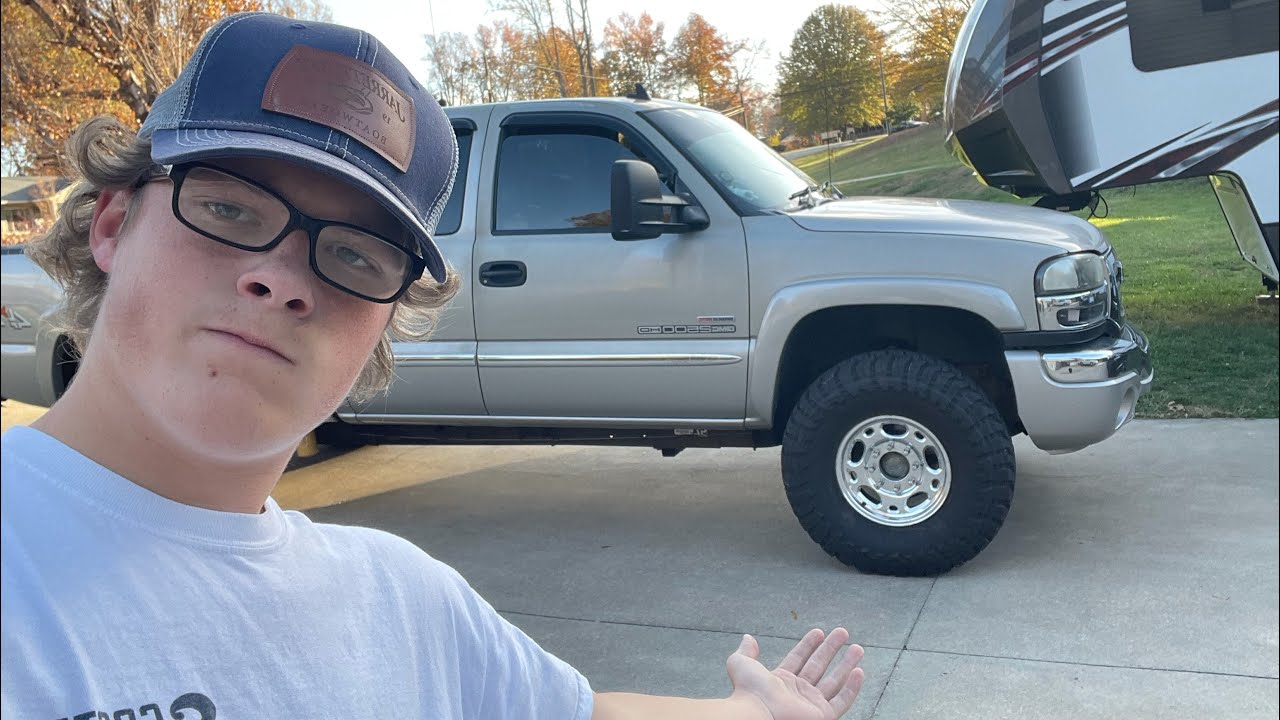 TUCKING 35s ON STOCK HEIGHT DURAMAX?? Explained!