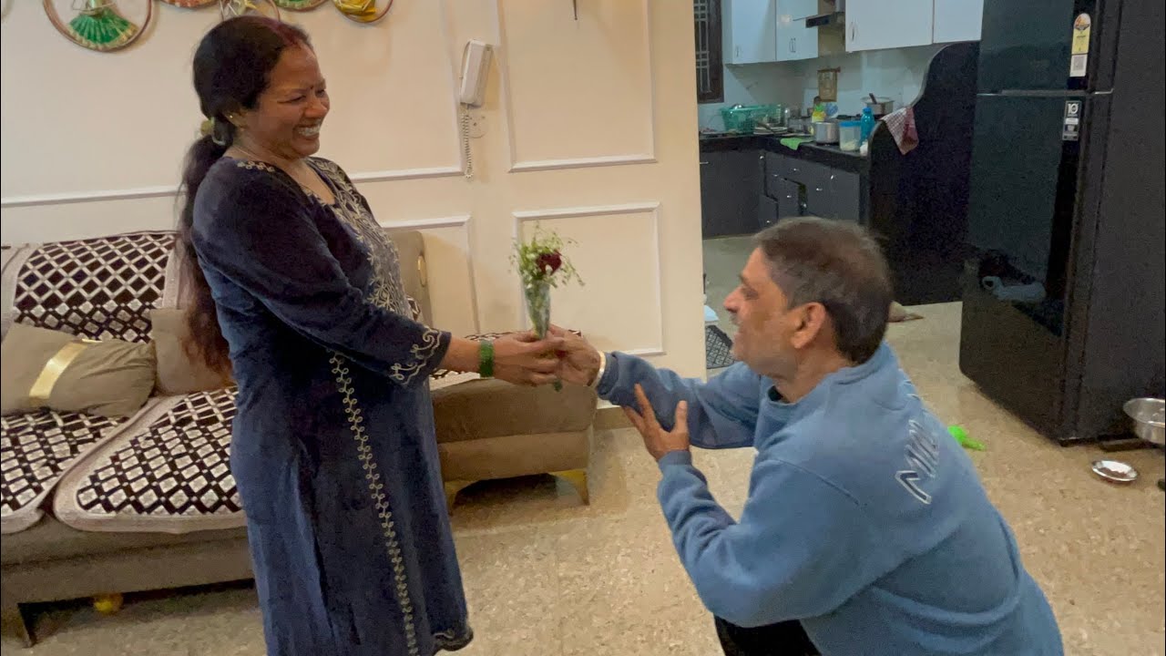 Mummy & Papa Ne Celebrate Kiya Valentine’s Day | Cutest Couple Ever 😍