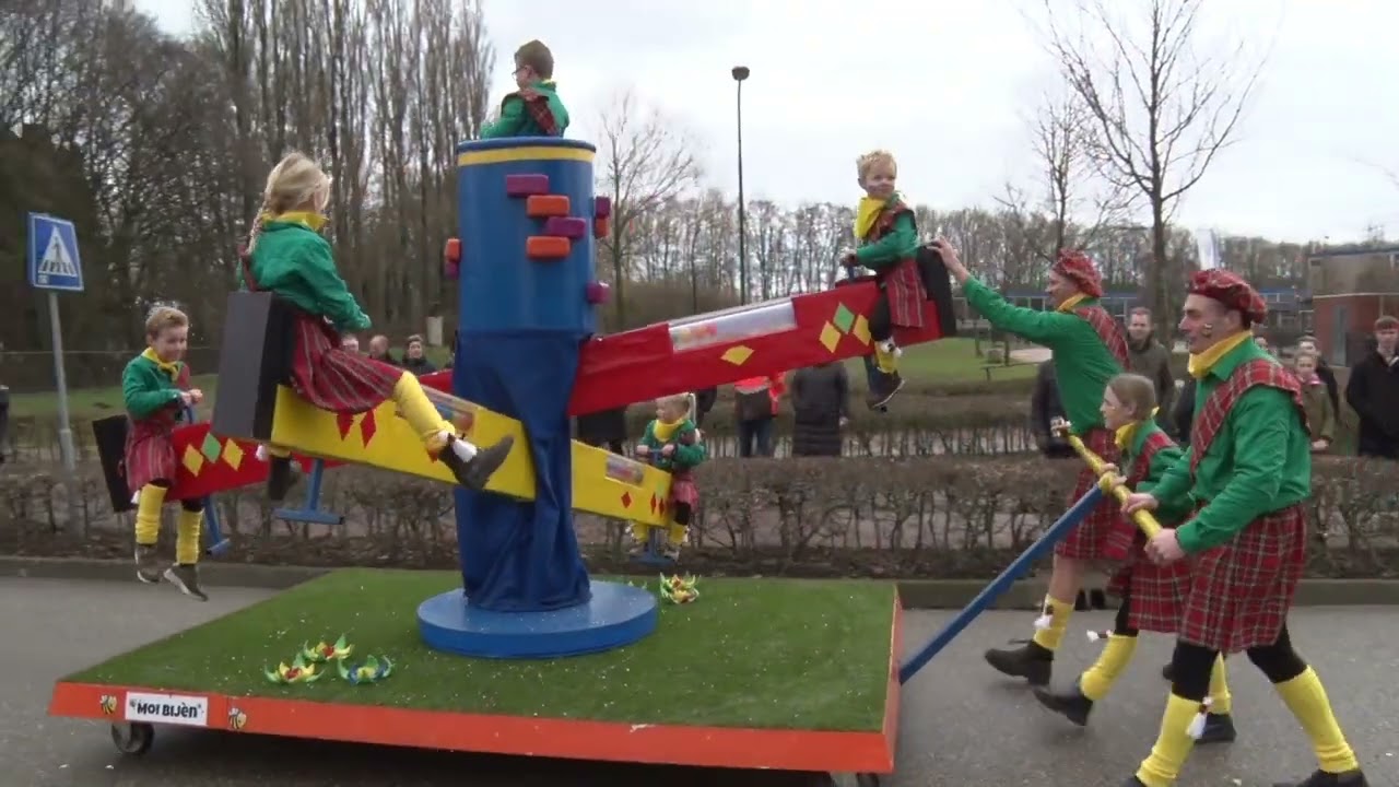 Beelden en uitslag carnavalsoptocht Mill