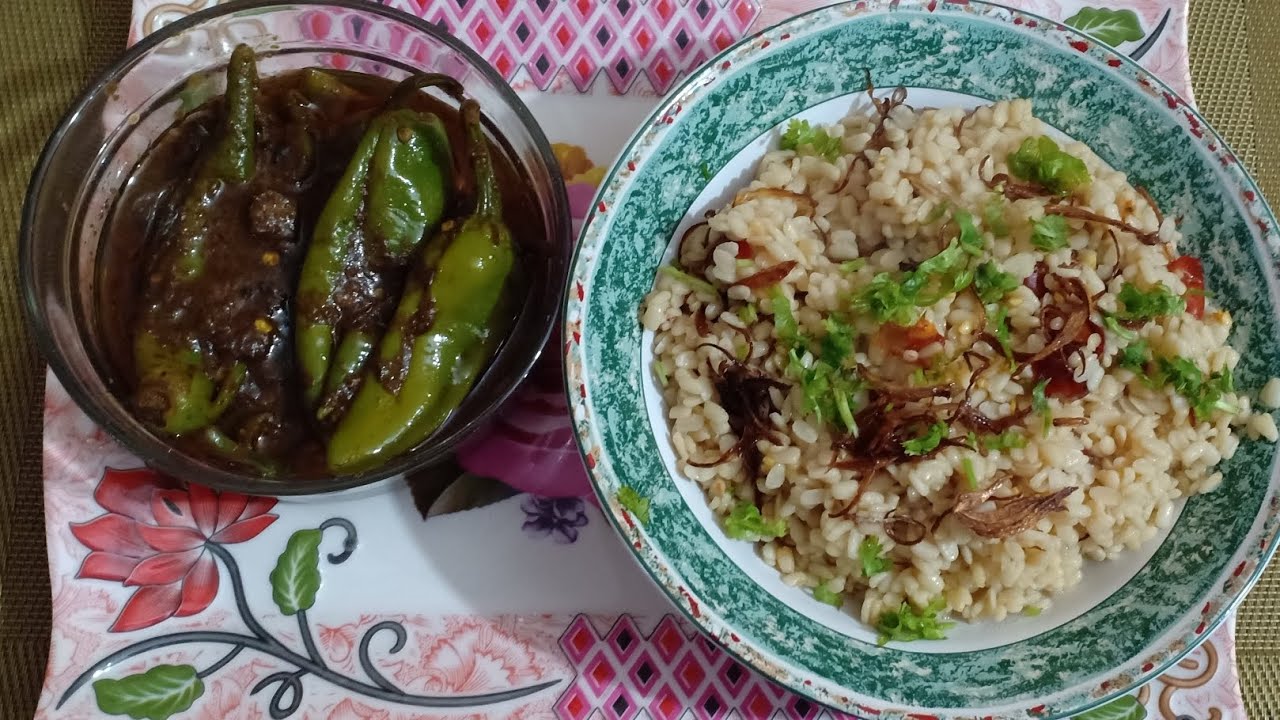 Mash ki Dal or Hari Mirchy by Ammi k khane