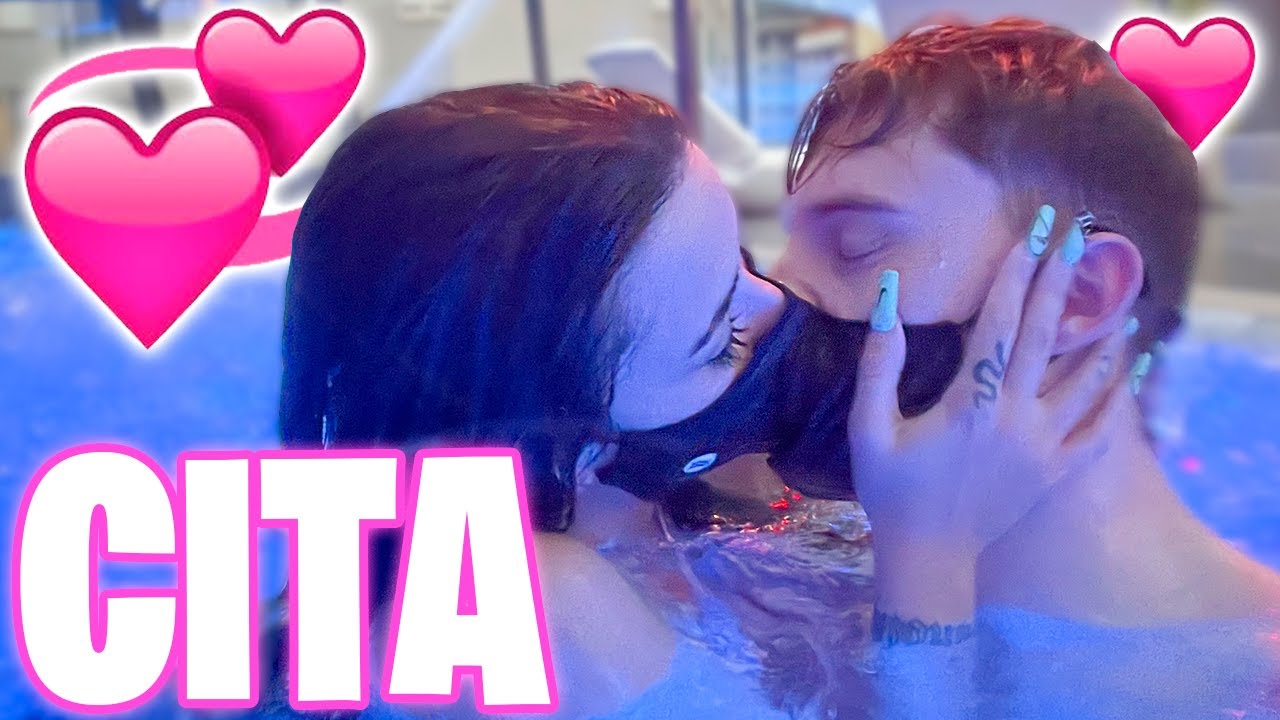 RECREANDO NUESTRA PRIMERA CITA 💞 *nos besamos* Exi