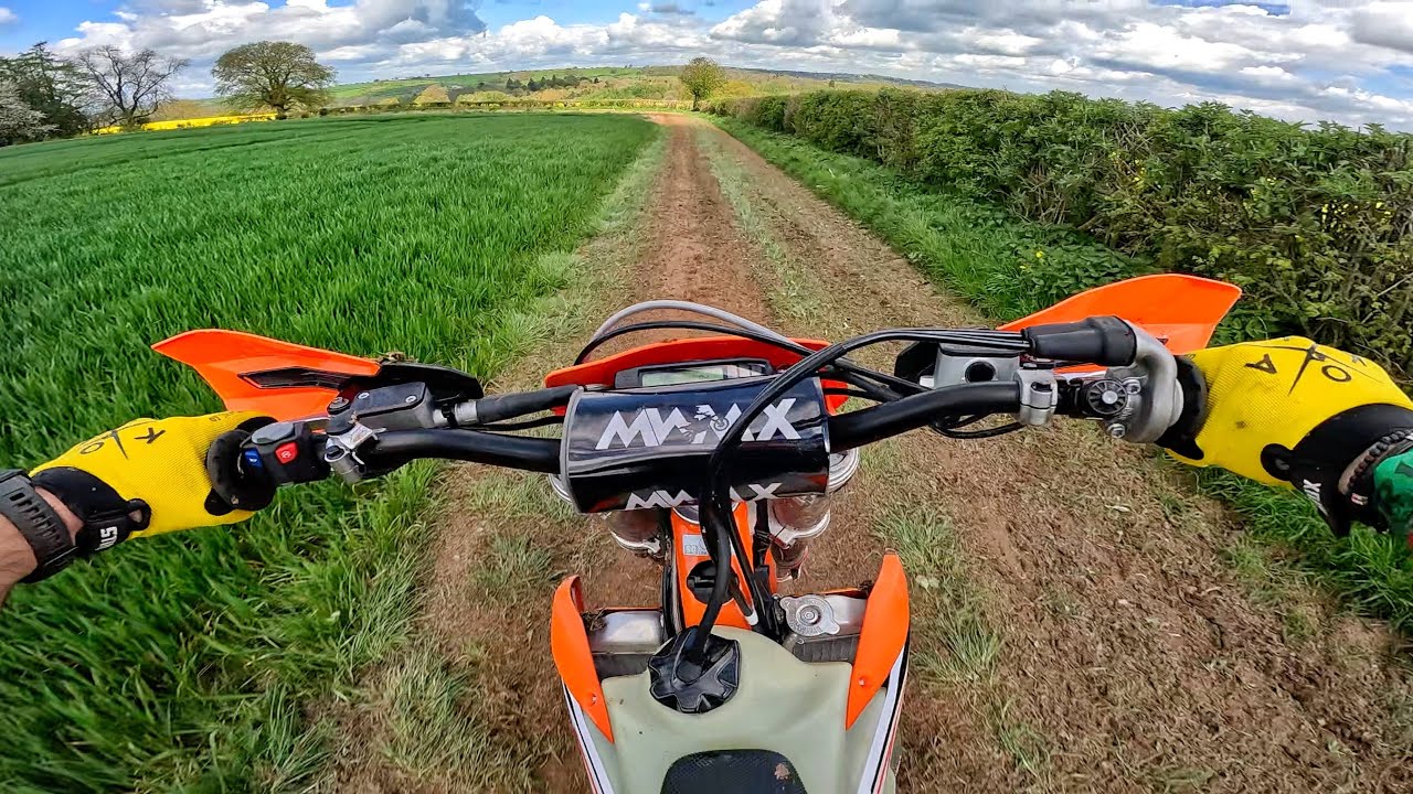 Riding An Enduro Event With 14 Miles Of Amazing Trails!