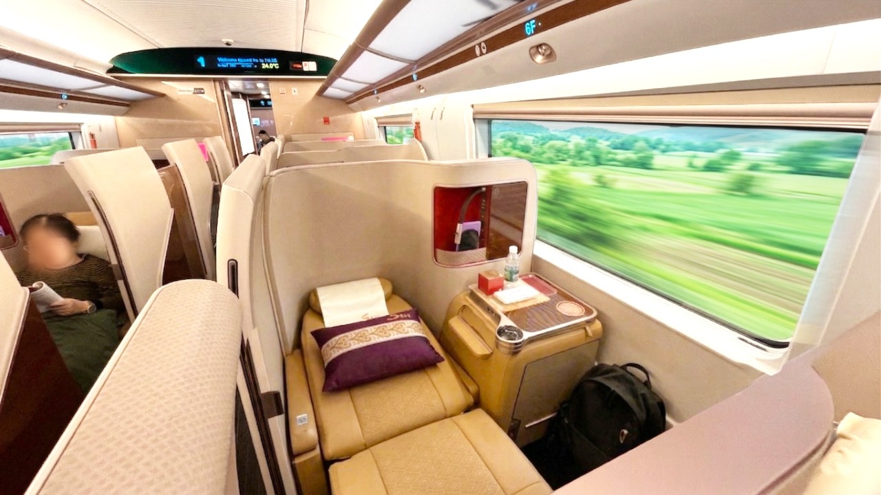 🇨🇳 4 Day Trip on China&rsquo;s First-Class Capsule Bullet Train | Shanghai - Beijing