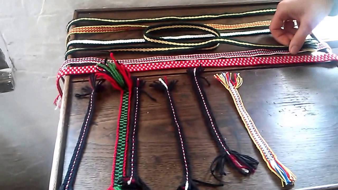 Tkanie krajki na deseczce tkackiej - folklor portal wiano.eu