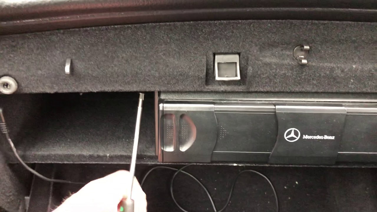 Mercedes W209 CLK 2002-2009 Faulty Glove Box Full Fix
