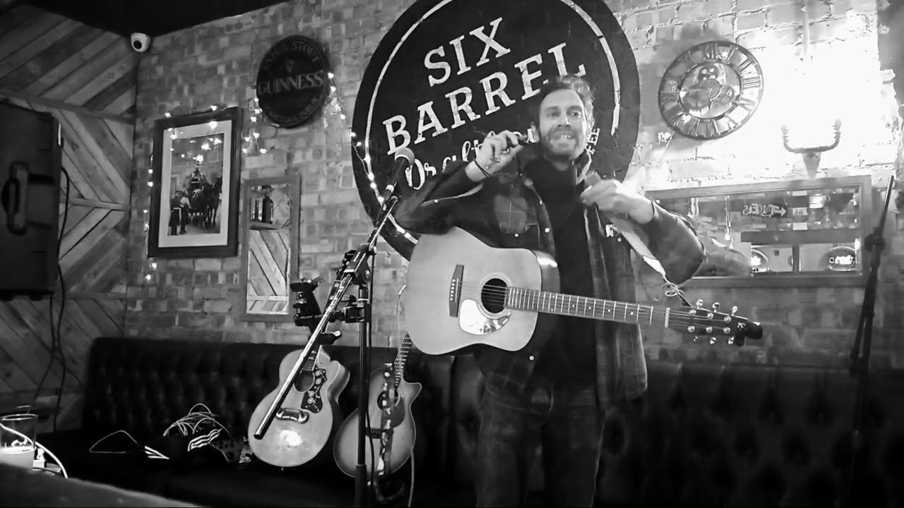 GREAT set from Andy, at Jaque Seviour's Open Mic Night at Six Barrels Hockley 