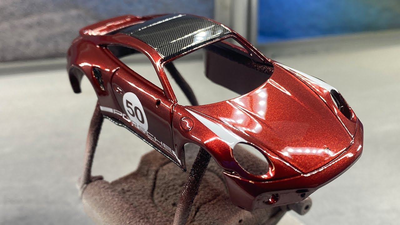 Building a Custom Porsche 911 992 Turbo S Heritage Design Edition Model Car Part 1