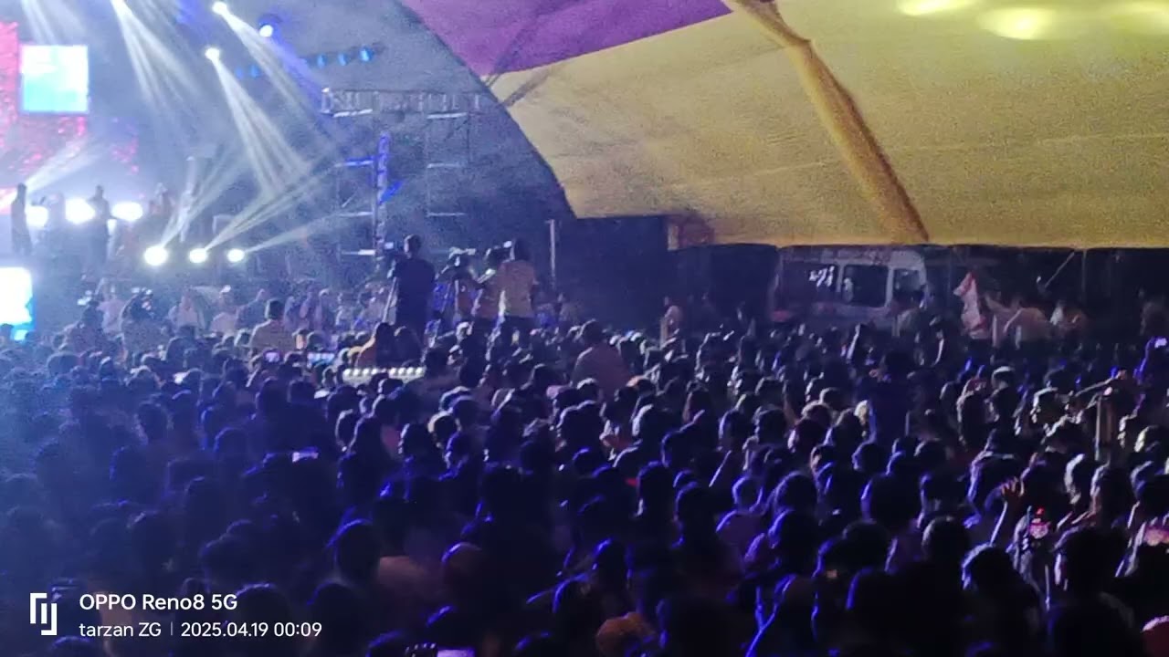 Suma Suma ❤️ zubeen da at pathsala ❤️😘 stage show akdom 🔥🔥🔥 jui🔥🔥🔥🔥 boss ❤️🔥😘