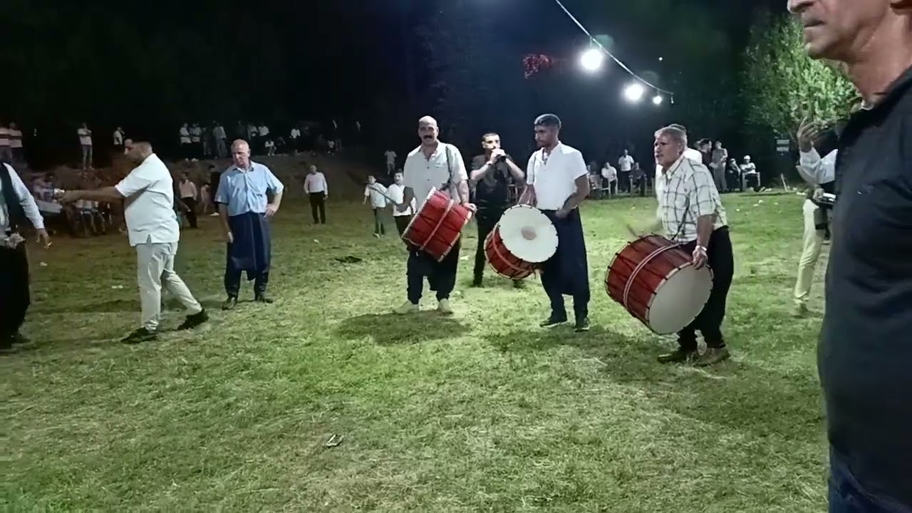 Elazığ Maden Eğrikavak köy düğünü( Zaza düğünleri) iyi seyirler dilerim takip edip beğenelim lütfen.