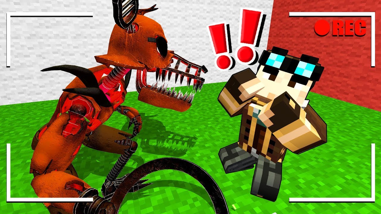NASCONDINO CON I MOSTRI CON I MIEI AMICI SU GMOD!!
