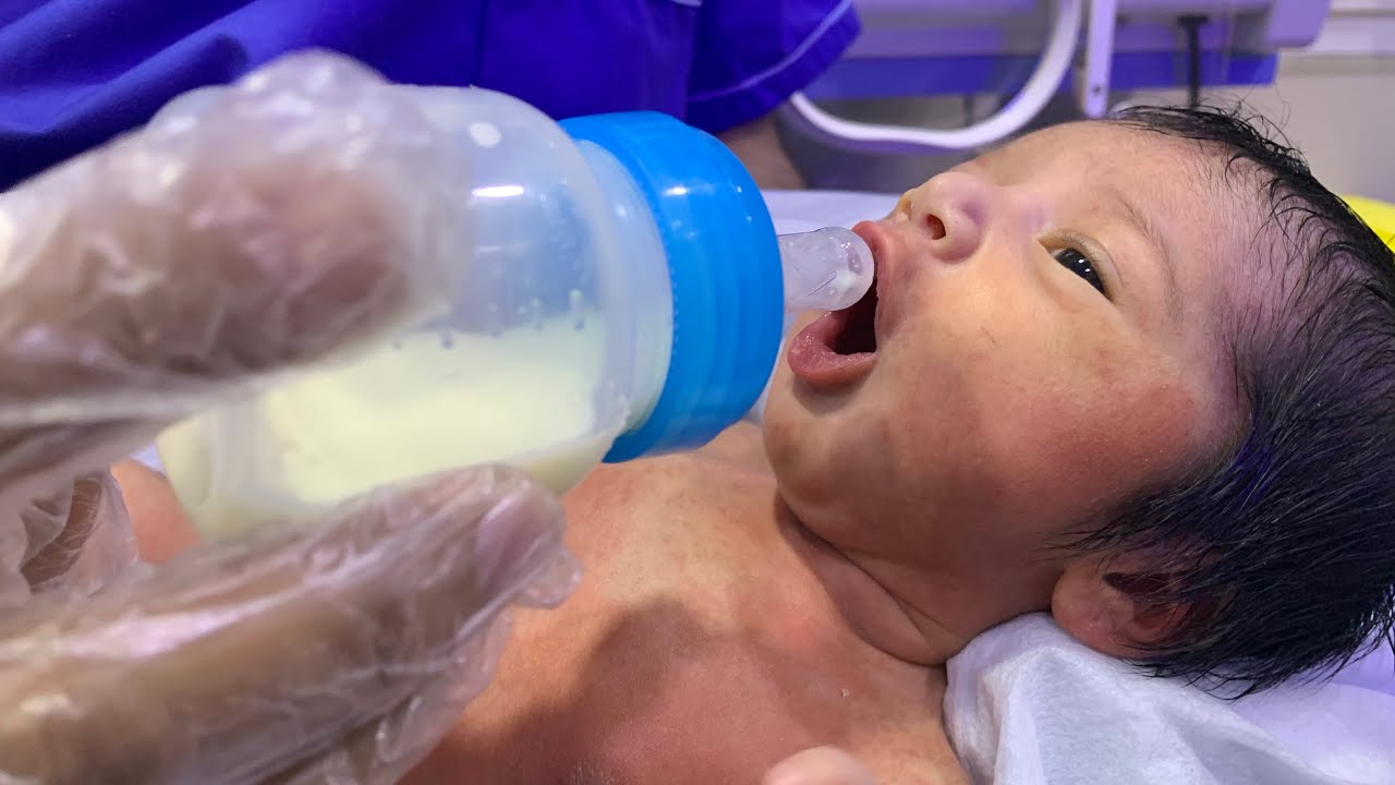Cutest Baby in NICU 🍼 Feeding Time with Nurse Love & Care #NICUBaby #FeedingTime