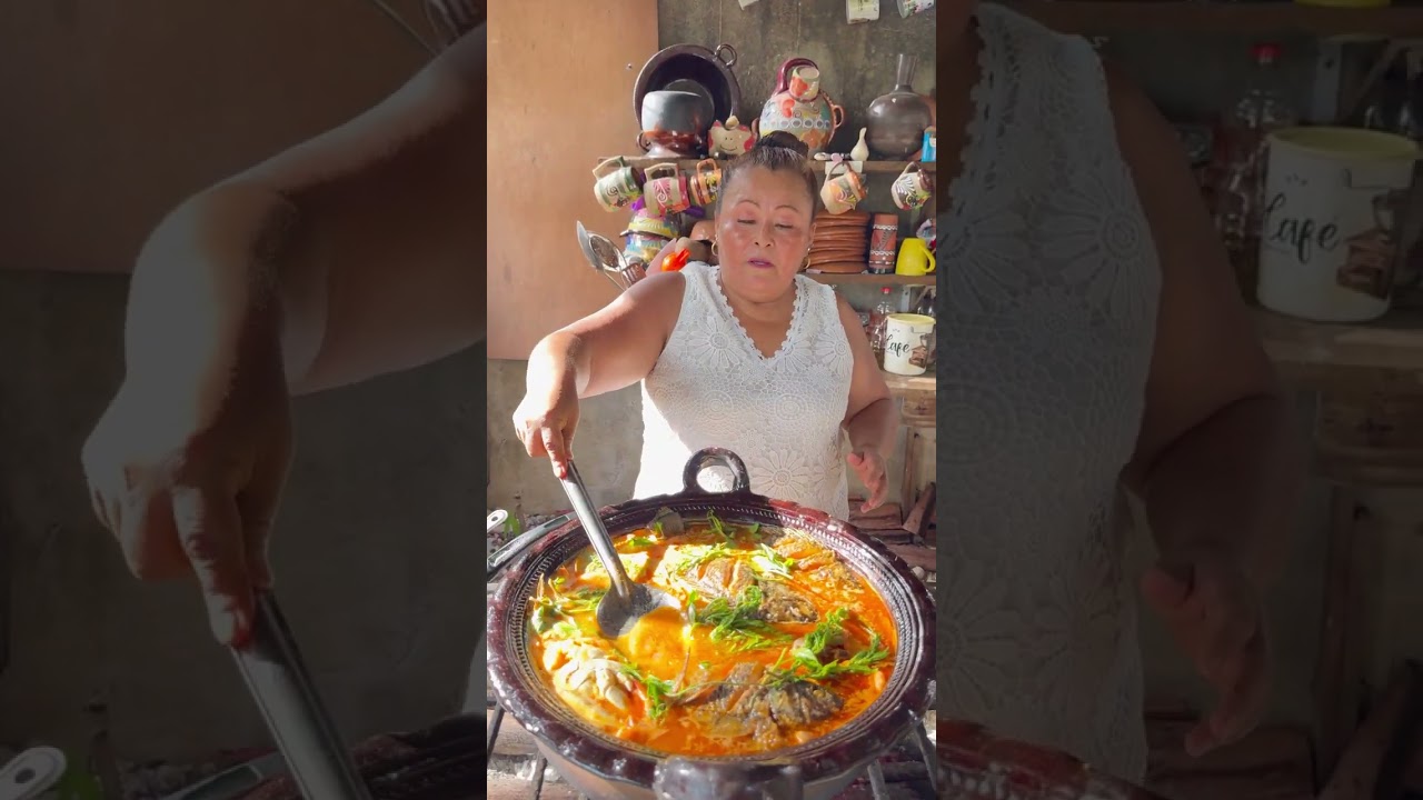 Doña Vero guisa un rico Chilpachole