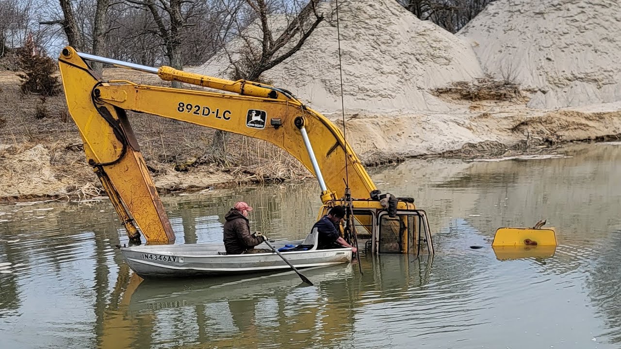 Big Excavator Rescue Dead In The Water.. The Cat D8H Gets To Work!!