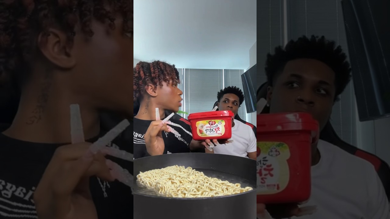 Making spicy noodles with my boyfriend