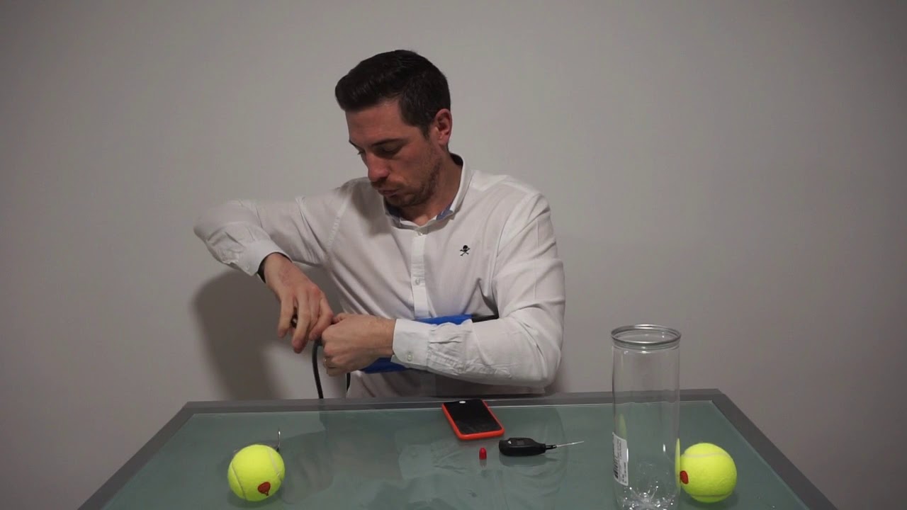 Do you know how much pressure a Tennis or Padel ball loses in a week?