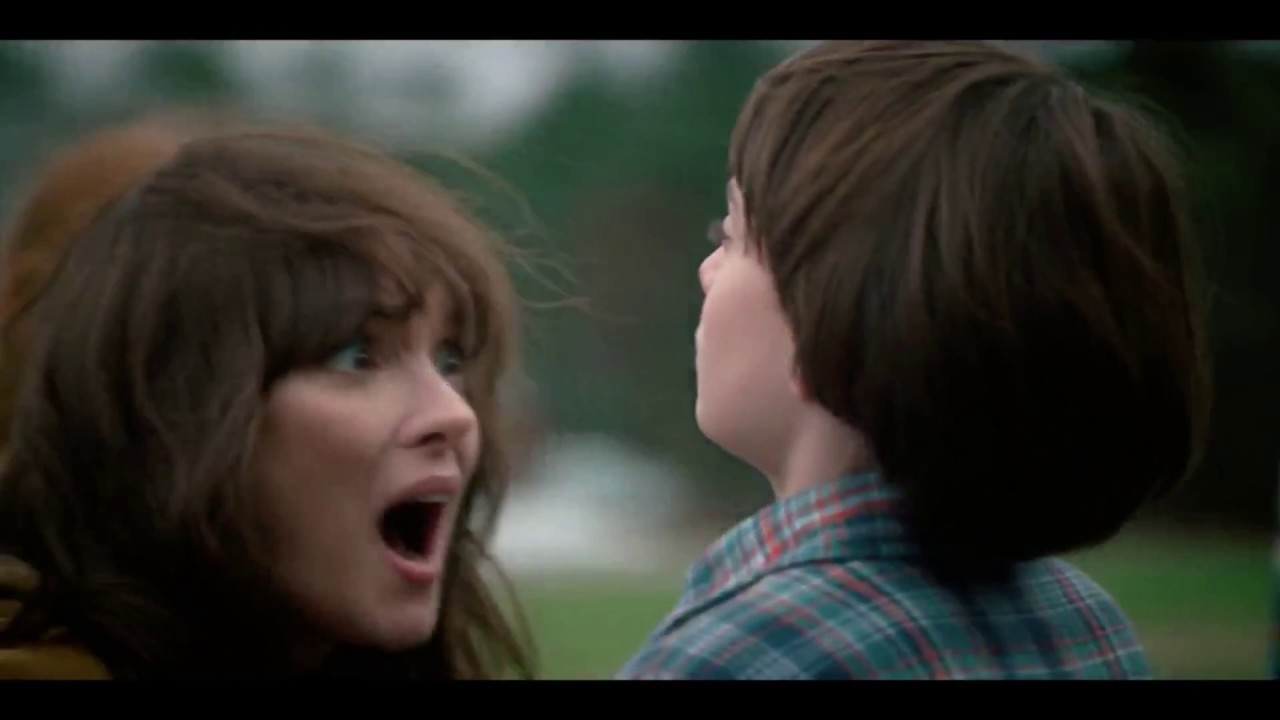 Stranger Things 2x04 HD scene| The shadow monster enters Will's body on the school field