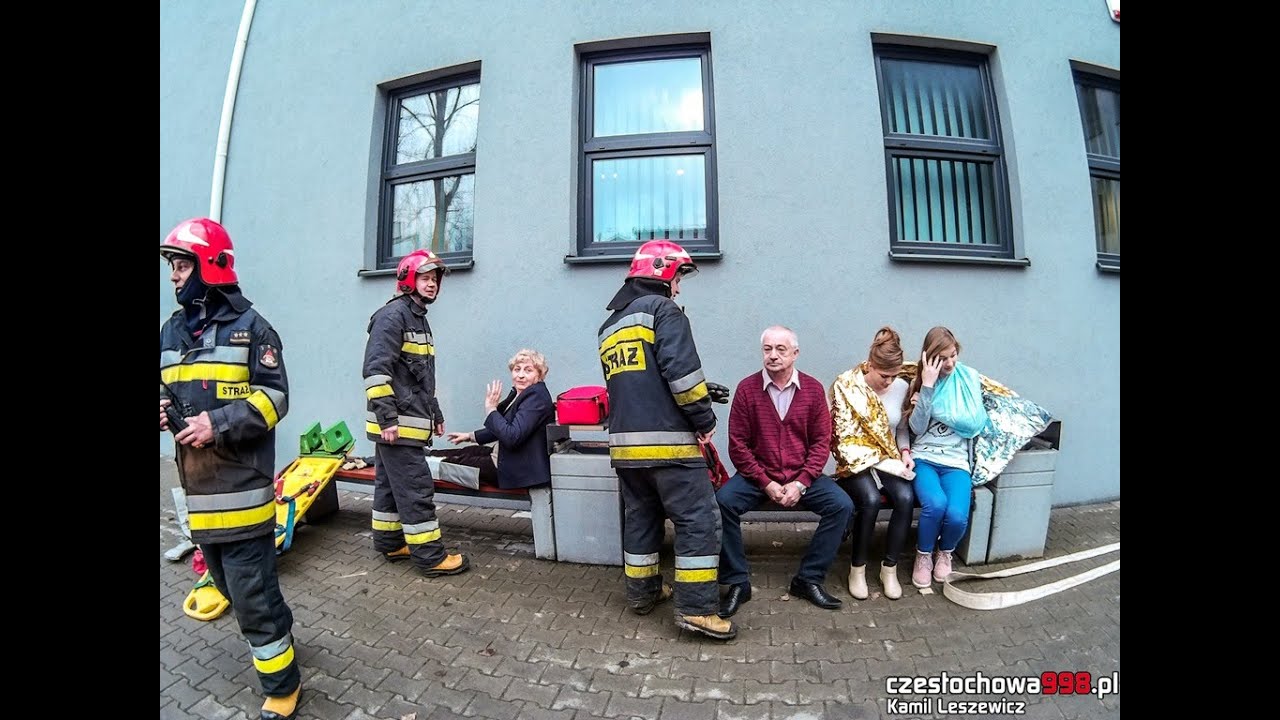 Dojazd i akcja gaśnicza w archiwum Urzędu Skarbowego w Częstochowie