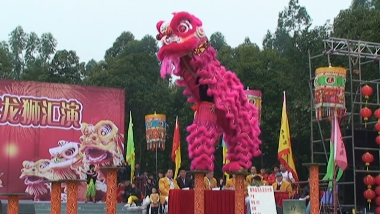 佛山十三姨 高桩狮表演 全女子