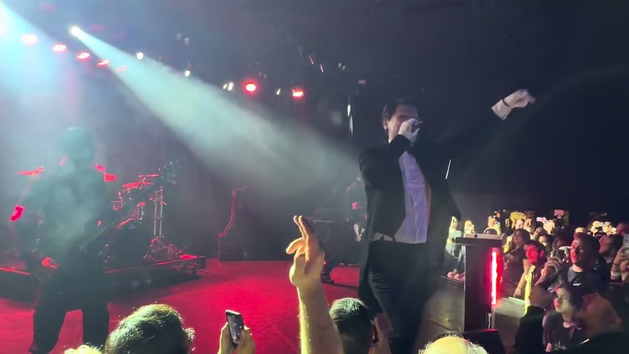 PRESIDENT-Destroy Me (Live at Roxy Theatre)