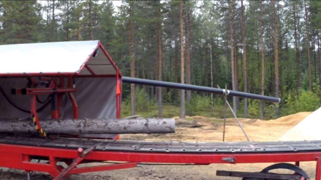 Kenttäsirkkeli toiminnassa.